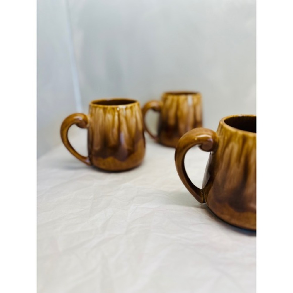 Vtg 1971 Drip Glaze Pottery Mugs Set of 3‎ Brown Tan Ceramic Mid Century Modern